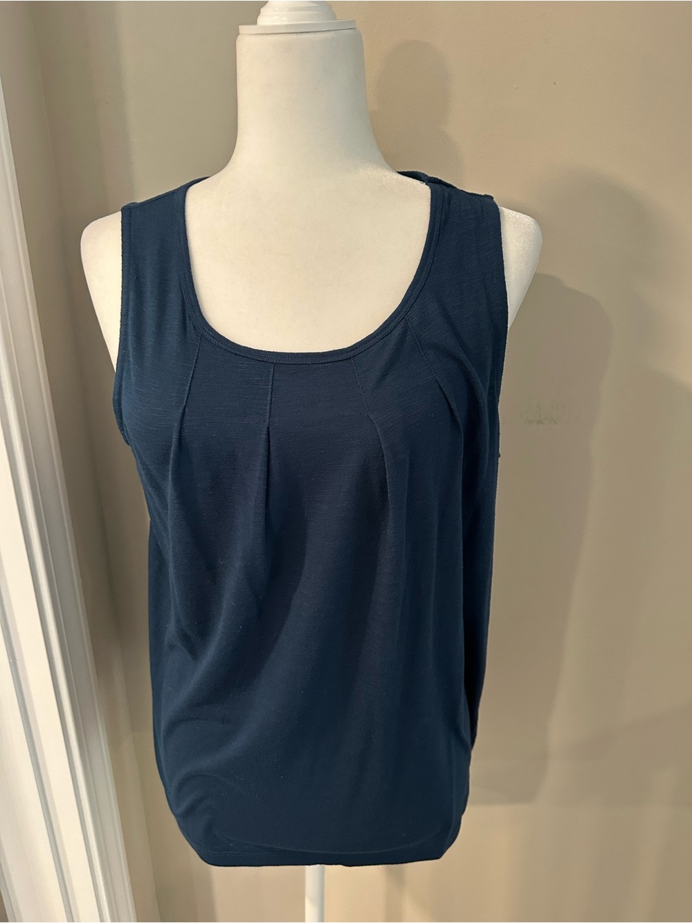 GAIAM Navy Scoop Neck Tank with Front Pleats
